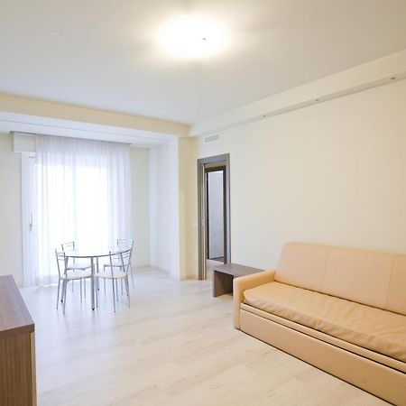 Residence Elisabetta Cesenatico Exterior foto